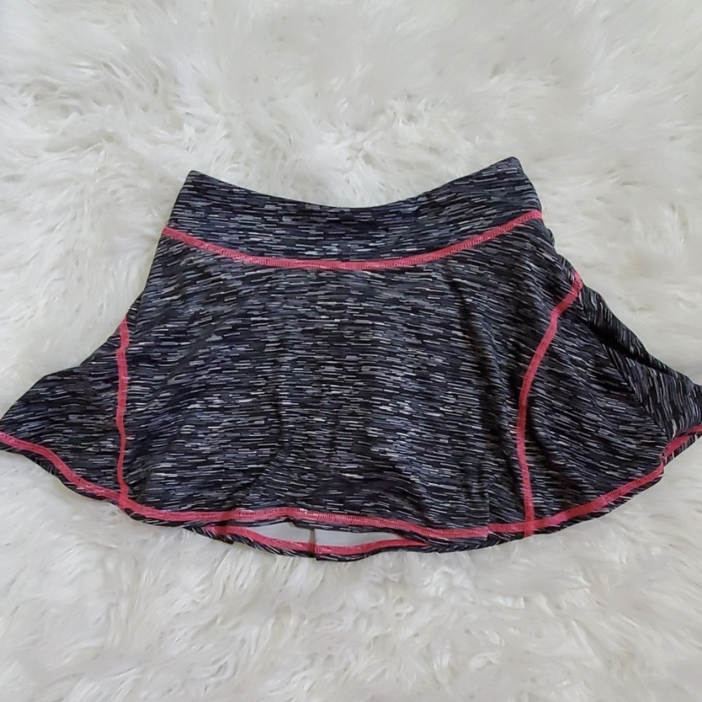 Black and pink So skort